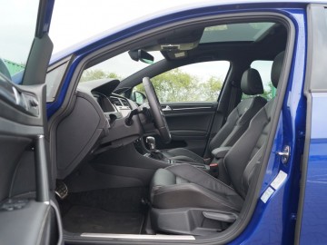 Volkswagen Golf R 2,0 TSI 310 KM DSG7 4Motion &ndash; Więcej Golfa w Golfie
